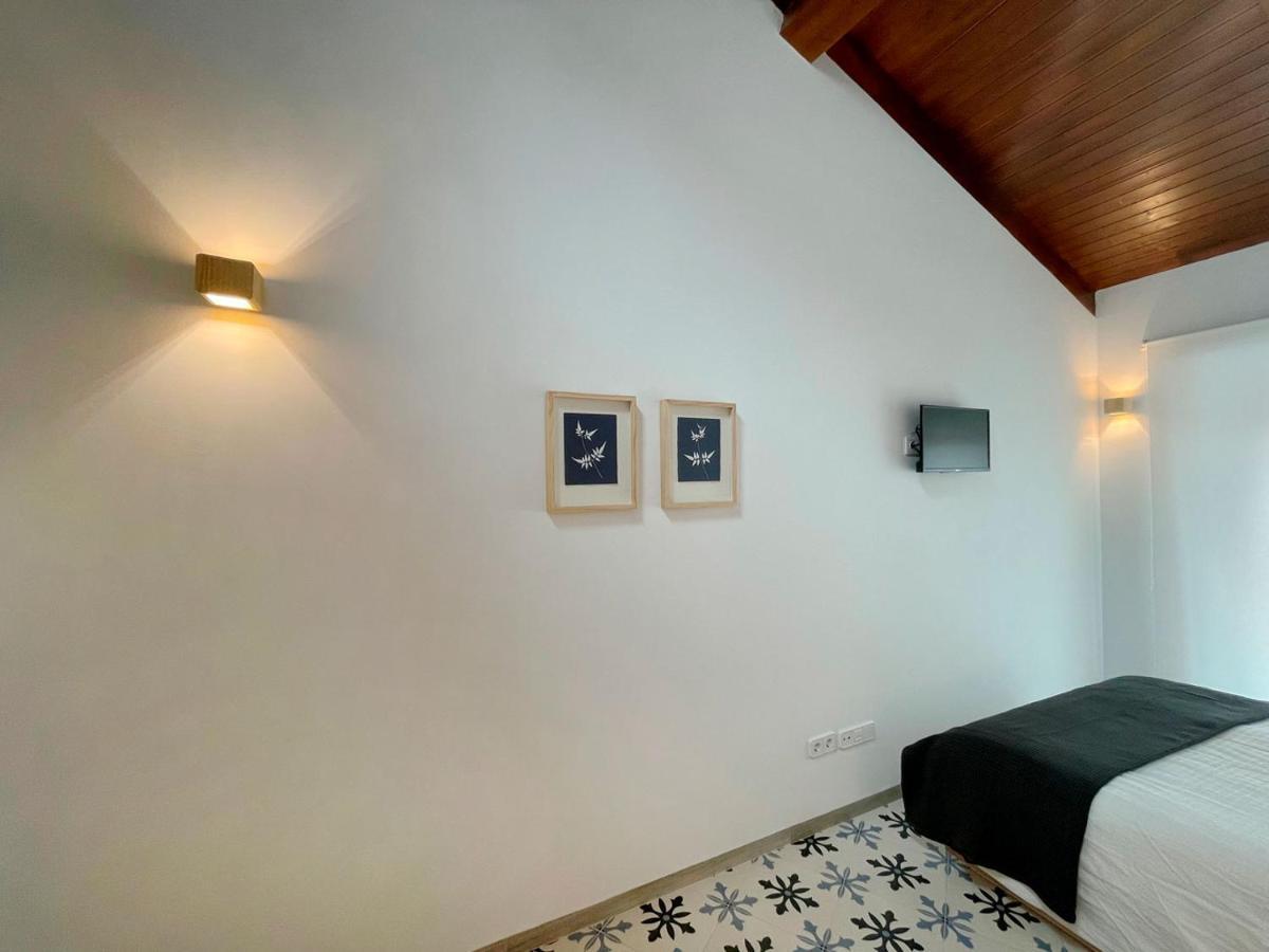 Torre De La Yerba Apartman Caces Kültér fotó